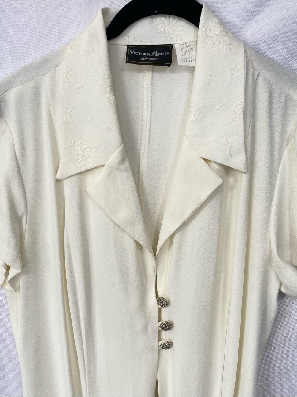 Vintage Victoria Ashley New York Cream Embroidered Collar Button-Front Dress